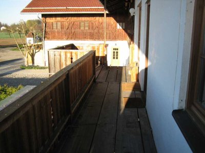 Helle 2,5 Zimmer Wohnung mit Süd-Balkon in Nettelkofen mit viel Natur und schnell in München