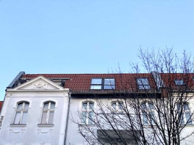 Sunsets above Berlin‘s rooftops / FULLY FURNISHED !