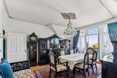 "Licht.Luft.Luxus - Altbauwohnung mit Terrassenglück"