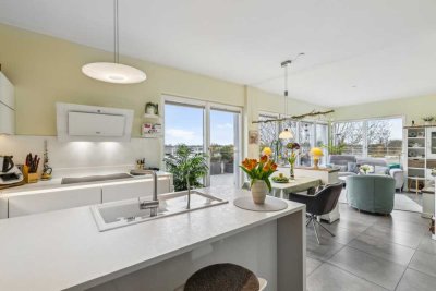 Rarität: Luxuriöses 3-Zi-Penthouse mit Dachterrasse, TG, Außenstellplatz & Aufzug