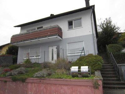 TOP gepflegte 2 ZKB Erdgeschosswohnung mit Einbauküche in Mörlenbach Groß - Breitenbach !