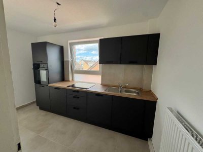 Erstbezug nach Sanierung: 3,5 -Zimmer-Dachgeschosswohnung in Venn
