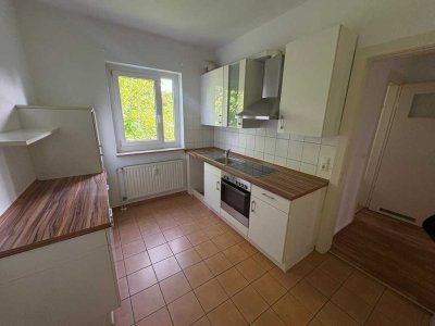 Frisch renovierte 3-Zimmer-Wohnung mit Einbauküche & Balkon
