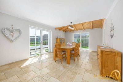 Ansprechendes Wohndomizil mit großzügigem Außenbereich zu verkaufen, sofort frei