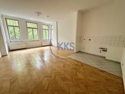 *Altbaucharme in zentraler Lage* 2-Raum-Wohnung mit Erker! ab 01.09.2025