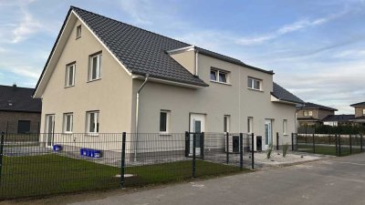 Schöne 4-Zimmer-Doppelhaushälfte mit gehobener Innenausstattung in Leiferde