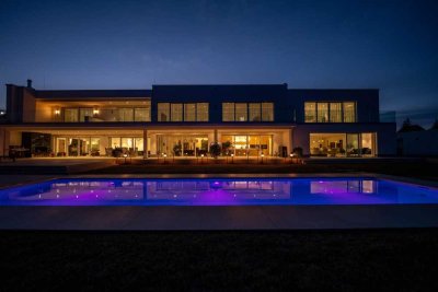 Unvergleichliche Villa im Bauhausstil!