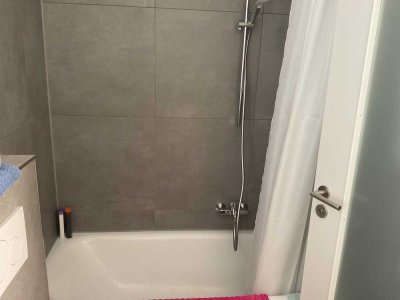 Geschmackvolle 1-Zimmer-Wohnung mit Balkon und EBK in Bodolz