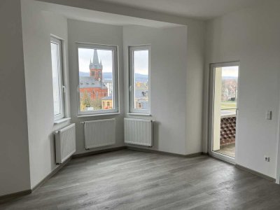 Modernisierte 137 m²-Wohnung im 2. OG – Mit Balkon & ideal für Wohnen oder Gewerbe