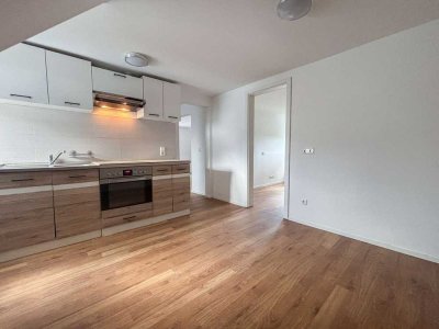 Dachgeschoss-Highlight in Kirchheim– 2,5 Zimmer voller Licht, Komfort und Charme