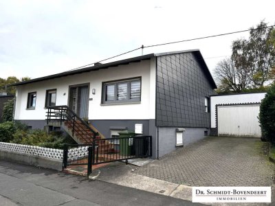Wohnen auf einer Ebene mit über 1.155 m² Grundstück und Garage!