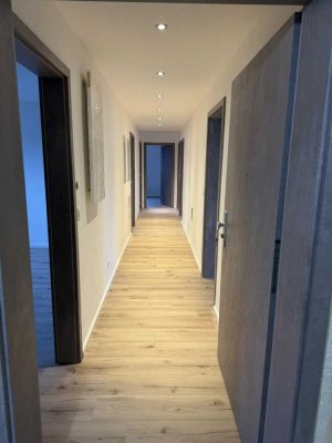 TOP-Sanierte 5-Zimmer Wohnung in Oberkotzau