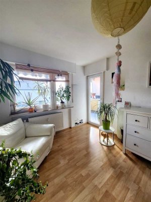 Renovierte EG Wohnung + Balkon