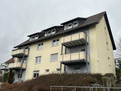 Gemütliche 4 ZKB Wohnung mit beheiztem Wintergarten und herrlichem Ausblick in Bad Hersfeld !