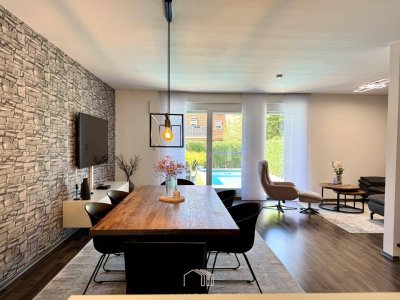 VOLLUNTERKELLERT: Modernes Eckreihenhaus mit Pool &amp; perfekter Familienlage