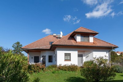 Einfamilienhaus mit großem Garten in den Seegärten