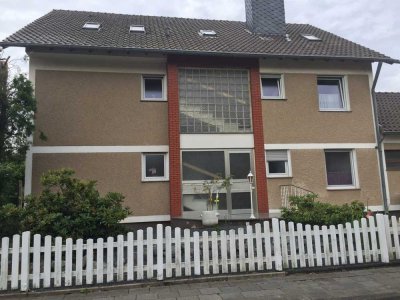 Helle 2 Zimmer Dachgeschosswohnung