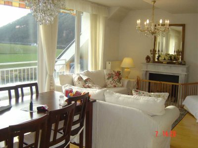 Attika-Traum mit 4,5 Zimmern und Balkon in Neckarsteinach