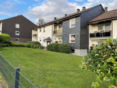 Modernisierte 3 Zimmer-Wohnung mit Balkon und Blick ins Grüne