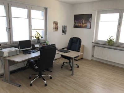 Helle 3-Raum-Wohnung + großer Parkplatz, perfekt für Pendler