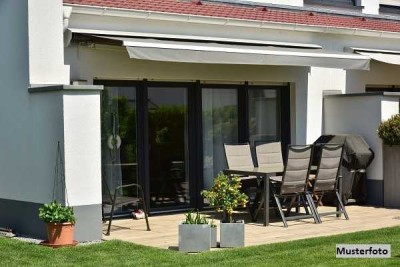 Einfamilien-Doppelhaushälfte, Carport - gute Wohnlage