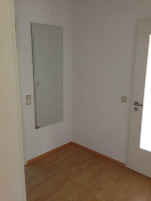 2-Zimmer-Wohnung mit gr. Wohnküche und Tageslichtbad mit gr. Balkon und Einbauküche in Saarlouis