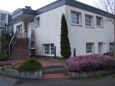 DHH mit Einliegerwohnung im Günen und doch Zentral