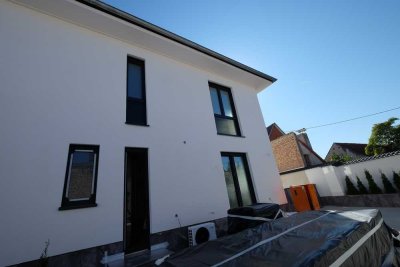 Moderne Maisonettewohnung mit großer Terrasse in Haus D– stilvolles Wohnen auf zwei Ebenen