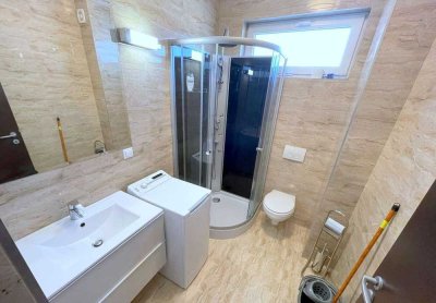 Geschmackvolle, vollständig renovierte 1,5-Zimmer-Wohnung mit Balkon und Einbauküche in Volkmarsen