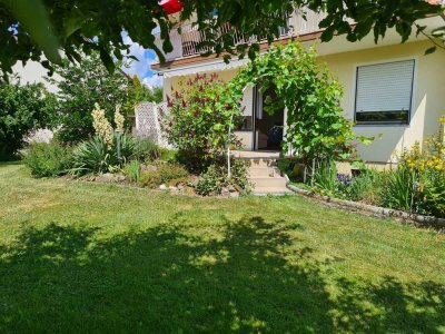 Ruhig gelegene Erdgeschosswohnung mit weitläufigem Garten