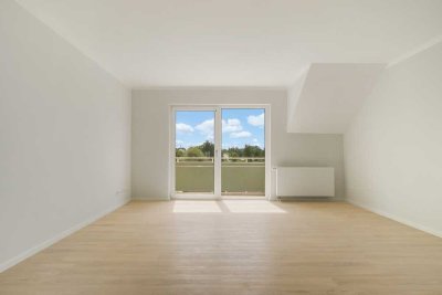 Nachmieter zum 01.12.2025 gesucht! Familienwohnung mit Einbauküche, Balkon und Garage