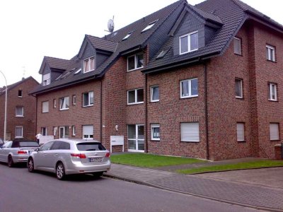 Gepflegte 3-Zimmerwohnung mit eigenem Gartenteil                            FREI ab 1.  Juli 2025