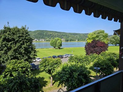 Einzimmerwohnung mit Balkon (Rheinblick)