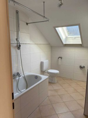 Helle 3-Zimmer Dachgeschosswohnung mit Balkon in Lörrach