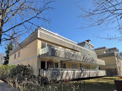 Schöne, renovierte 2,5-Zimmer-Wohnung mit großzügiger Terrasse