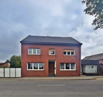 Ein- oder Zweifamilienhaus mit Nebengebäuden zur vielfältigen Nutzung