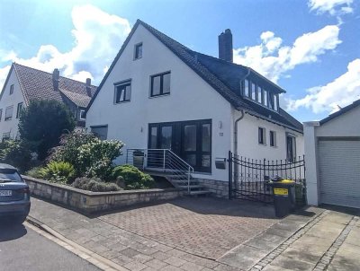 Gepflegtes Zweifamilienhaus mit Pool in ruhiger Lage - provisionsfrei - bitte keine Markleranfragen.