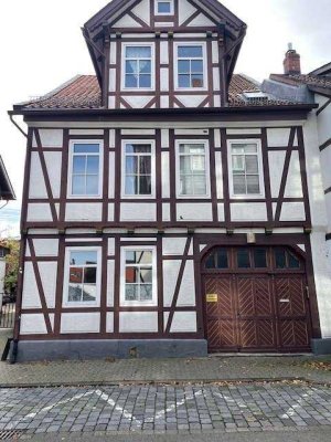 Sanierungsbedürftiges Mehrfamilienhaus im Zentrum von Goslar