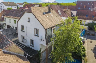 Einfamilienhaus mit Hof, Nebengebäude und Ausbaupotenzial!
