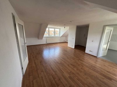 Helle, großzügige, sanierte 3-Zimmer-Wohnung in Nürnberg