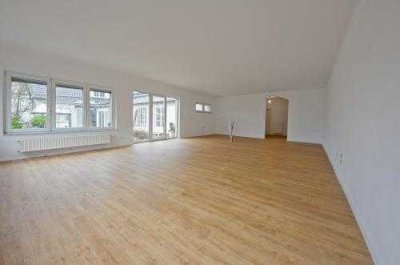 Gepflegte 3-Raum-Erdgeschosswohnung mit Terrasse in Bergisch Gladbach