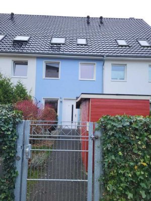 Reihenhaus mit Garten und Tiefgaragenstellplatz in Strandnähe