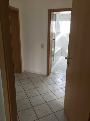 4-Zimmer-Dachgeschoß-Wohnung in Ehringshausen