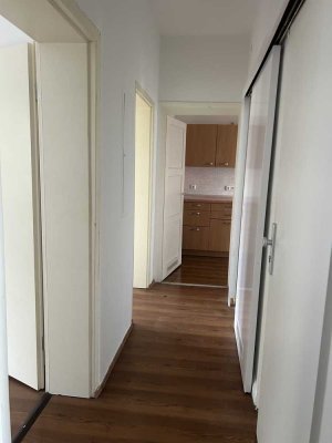Charmante 3-Zimmer Wohnung, frisch saniert, in Nürnberg-Glockenhof