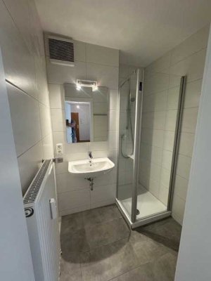 Erstbezug nach Sanierung! Schöne 3 ZKB Wohnung mit ruhiger Lage in Uninähe zu vermieten!