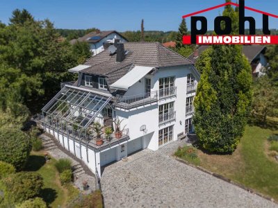 Luxuriöses Familienhaus mit herrlichem Fernblick in ruhiger Wohnlage!