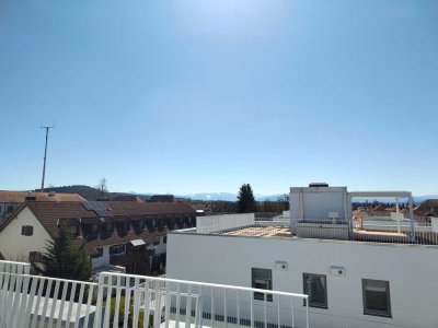 Erstbezug mit Balkon: Geschmackvolle 4-Zimmer-Penthouse-Wohnung mit geh. Innenausstattung