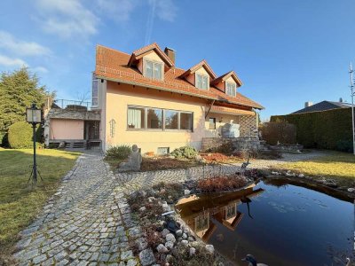 Schönes Zweifamilienhaus in der Lichteneiche  zu verkaufen