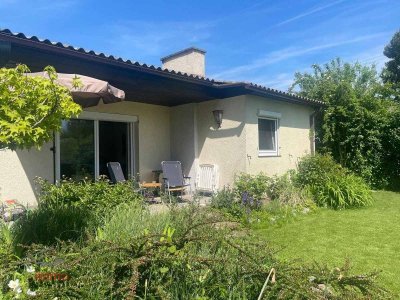 Urlaubsfeeling: Badehaus auf Pachtgrundstück am Neufelder See!