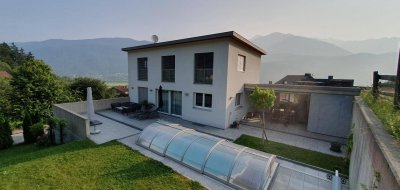 Modernes, energieeffizientes Einfamilienhaus mit Pool zum Wohlfühlen in ruhiger Lage